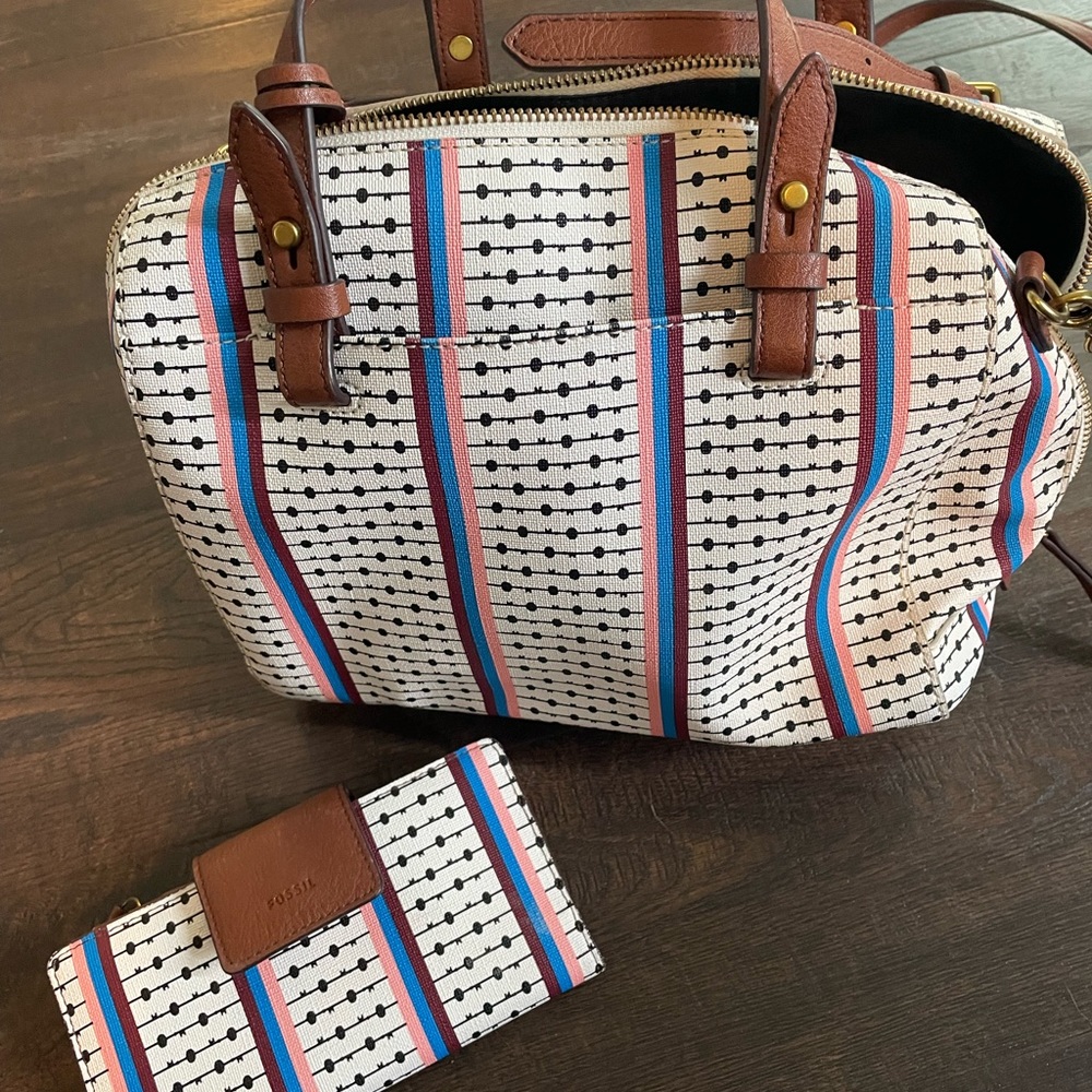 Fossil Bag & Wallet